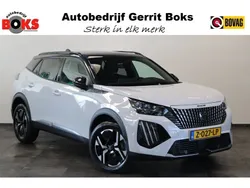 Wit, metallic lak Gebruikt 2024 Peugeot 2008 GT SUV | € 28.450 (Eerlijke prijs)