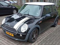 Zwart Gebruikt 2002 Mini Cooper Pepper Hatchback | € 1.000 (Eerlijke prijs)