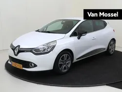 Wit Gebruikt 2014 Renault Clio IV Night&Day Hatchback | € 9.435 (Eerlijke prijs)