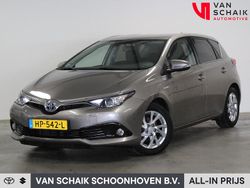 Bruin Gebruikt 2015 Toyota Auris Hatchback | € 12.950 (Eerlijke prijs)