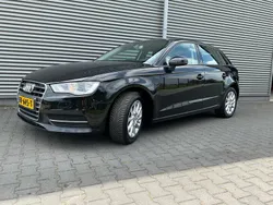 Zwart Gebruikt 2015 Audi A3 Sportback Attraction Hatchback | € 13.950 (Eerlijke prijs)