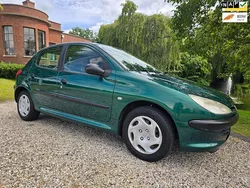 Groen Gebruikt 2002 Peugeot 206 Hatchback | € 1.499 (Iets duurder)
