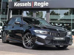 Zwart Gebruikt 2023 BMW 330e M Sport Stationwagen | € 44.950 (Iets duurder)