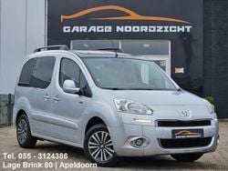 Grijs, metallic lak Gebruikt 2014 Peugeot Partner Tepee Active MPV | € 9.495 (Iets duurder)