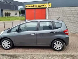 Grijs, metallic lak Gebruikt 2012 Honda Jazz S Hatchback | € 6.490