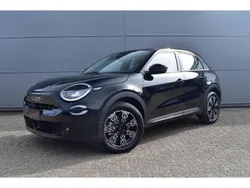 Zwart Nieuw 2025 Fiat 600E Urban SUV | € 32.950