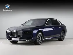 Blauw Gebruikt 2025 BMW 750e Executive Sedan | € 122.750 (Super prijs)