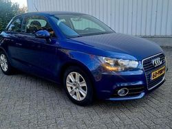 Blauw Gebruikt 2011 Audi A1 Attraction Hatchback | € 7.150 (Eerlijke prijs)