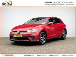 Rood Gebruikt 2023 VW Polo Life Hatchback | € 17.190 (Goede deal)