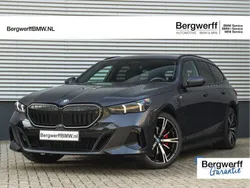 Grijs Gebruikt 2024 BMW 530 M Sport Stationwagen | € 67.875