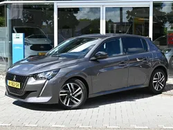 Grijs Gebruikt 2022 Peugeot 208 Allure Hatchback | € 17.900 (Eerlijke prijs)