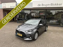 Grijs, metallic lak Gebruikt 2024 Toyota Yaris Active Hatchback | € 22.900 (Eerlijke prijs)
