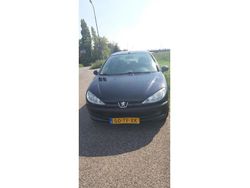 Zwart Gebruikt 2006 Peugeot 206 Hatchback | € 1.299 (Duur)
