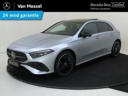 Grijs Gebruikt 2025 Mercedes A250 AMG line Hatchback | € 42.945 (Duur)