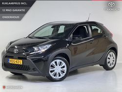 Zwart Gebruikt 2025 Toyota Aygo X Play SUV | € 18.745