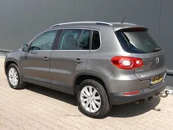 Grijs, metallic lak Gebruikt 2008 VW Tiguan Sport SUV | € 6.950 (Eerlijke prijs)