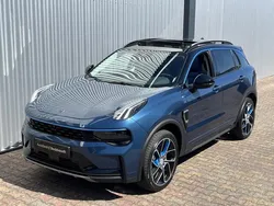 Blauw, metallic lak Gebruikt 2022 Lynk & Co 01 SUV | € 25.450 (Eerlijke prijs)
