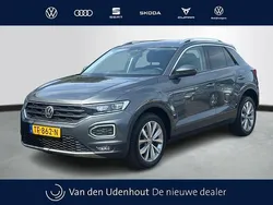 Grijs Gebruikt 2018 VW T-Roc Style SUV | € 17.450 (Eerlijke prijs)
