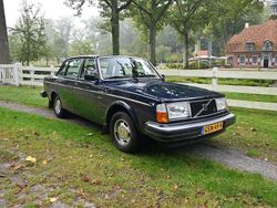 Blauw Gebruikt 1980 Volvo 244 Sedan | € 10.750