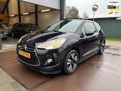 Zwart (metallic) Gebruikt 2013 Citroën DS3 Cabriolet Chic Cabriolet | € 4.399 (Eerlijke prijs)