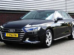 Zwart, metallic lak Gebruikt 2023 Audi A4 Sedan | € 32.950 (Eerlijke prijs)