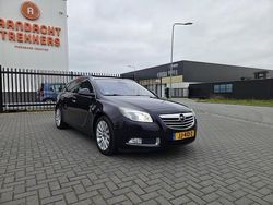 Blauw (metallic) Gebruikt 2011 Opel Insignia Cosmo Stationwagen | € 2.250 (Iets duurder)