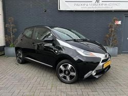 Zwart Gebruikt 2015 Toyota Aygo X-clusiv Hatchback | € 7.950 (Eerlijke prijs)