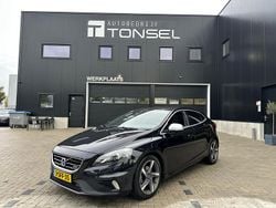 Zwart Gebruikt 2013 Volvo V40 R-Design Hatchback | € 6.950 (Eerlijke prijs)