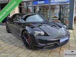 Zwart Gebruikt 2021 Porsche Taycan 4S Performance Package Sedan | € 74.950