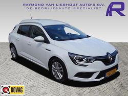 Wit Gebruikt 2020 Renault Mégane IV Van | € 8.950