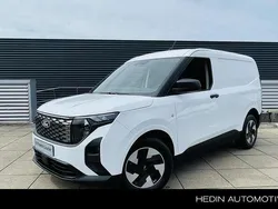 Wit Nieuw 2025 Ford E-Transit Trend Van | € 27.990 (Goede deal)