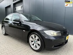 Zwart Gebruikt 2005 BMW 330 Executive Sedan | € 6.999 (Eerlijke prijs)
