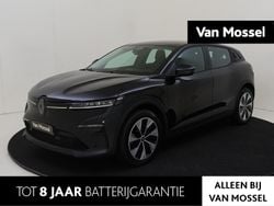 Noir étoilé gne Gebruikt 2023 Renault Mégane Evolution Hatchback | € 28.930 (Eerlijke prijs)