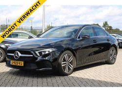 Zwart Gebruikt 2020 Mercedes A200 Business Sedan | € 24.900 (Goede deal)