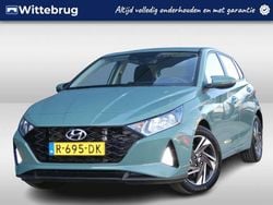Groen metallic Gebruikt 2022 Hyundai i20 Comfort Hatchback | € 18.925 (Eerlijke prijs)