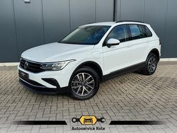 Wit Gebruikt 2021 VW Tiguan Life SUV | € 24.940