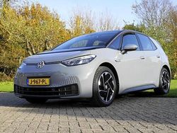 Grijs Gebruikt 2020 VW ID.3 Hatchback | € 15.500 (Eerlijke prijs)