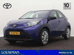 Blauw Gebruikt 2024 Toyota Aygo Play Hatchback | € 19.445 (Goede deal)