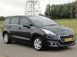 Blauw Gebruikt 2014 Peugeot 5008 MPV | € 7.995 (Duur)