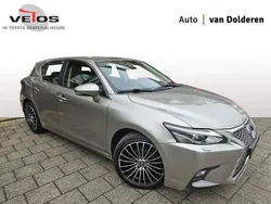Grijs Gebruikt 2019 Lexus CT200h Hatchback | € 20.950 (Eerlijke prijs)