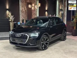 Zwart Gebruikt 2022 Audi Q3 S-Line SUV | € 39.750 (Eerlijke prijs)