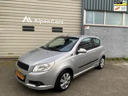 Grijs Gebruikt 2009 Chevrolet Aveo LS Hatchback | € 1.950 (Eerlijke prijs)