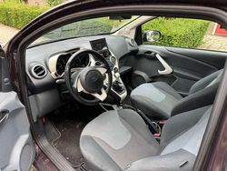 Bruin Gebruikt 2012 Ford Ka S Hatchback | € 3.150 (Eerlijke prijs)