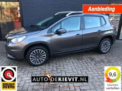 Grijs, andere lak Gebruikt 2018 Peugeot 2008 SUV | € 11.749 (Eerlijke prijs)