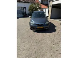 Grijs Gebruikt 2005 Mazda 2 Touring MPV | € 2.250 (Eerlijke prijs)