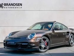 Bruin, metallic lak Gebruikt 2009 Porsche 997 Sport Coupé | € 79.900