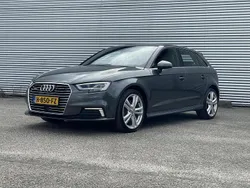 Grijs Gebruikt 2020 Audi A3 Sportback Sport Hatchback | € 19.950 (Goede deal)