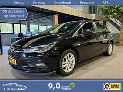 Zwart, metallic lak Gebruikt 2018 Opel Astra Edition Hatchback | € 14.990 (Eerlijke prijs)