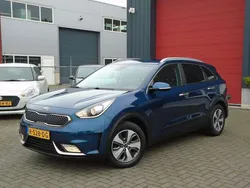 Blauw Gebruikt 2017 Kia Niro First Edition SUV | € 16.999 (Goede deal)