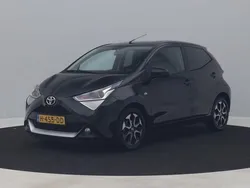 Zwart Gebruikt 2020 Toyota Aygo X-cite Hatchback | € 10.900 (Eerlijke prijs)